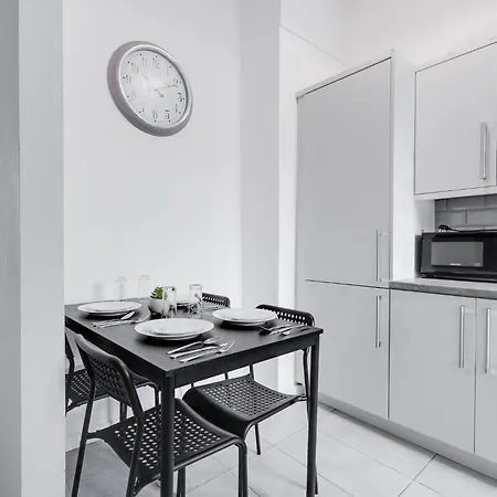 Beautiful Apartment Una - Free Public Parking Litherland Esterno foto