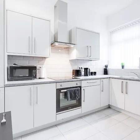 Beautiful Apartment Una - Free Public Parking Litherland Esterno foto
